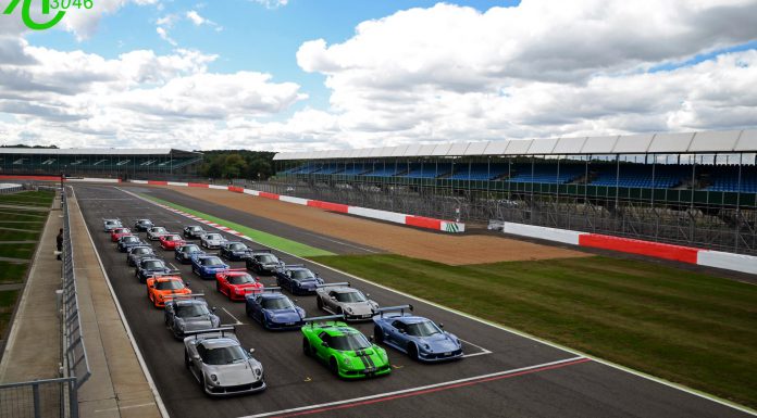 650bhp Noble M12 GTO Shoots Flames at Silverstone