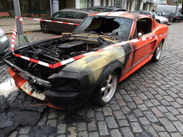 Burning Shelby Mustang GT500