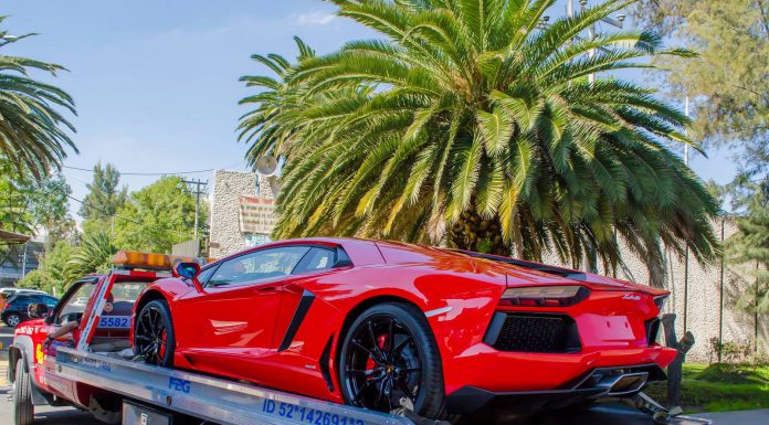 Lamborghini Aventador 