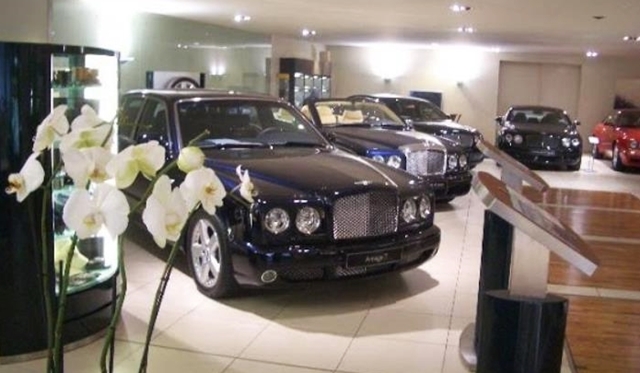 Grand Theft in Europe's largest Bentley Dealership 