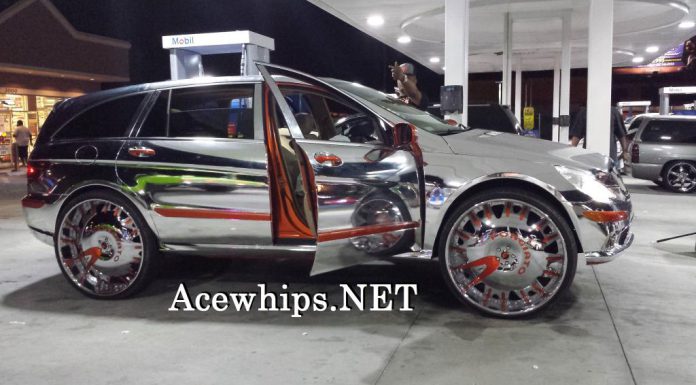 Horrific Chrome Mercedes-Benz R500 on 30-Inch Wheels