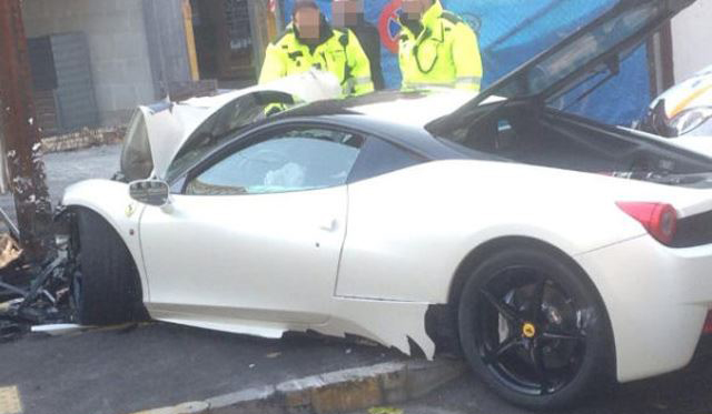 20-Year-Old Destroys Ferrari 458 Italia in Switzerland