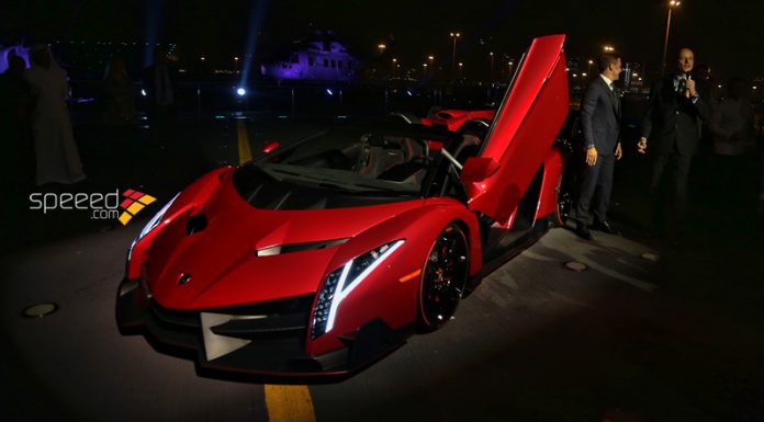 Lamborghini Veneno Roadster Arrives in the UAE in a Military Aircraft