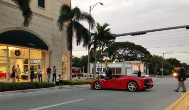 LaFerrari arrives at The Collection in Miami