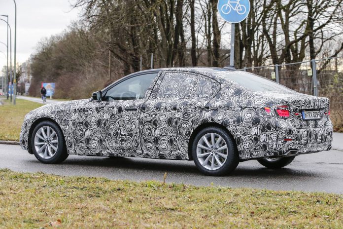 2017 BMW 5-Series spy shot