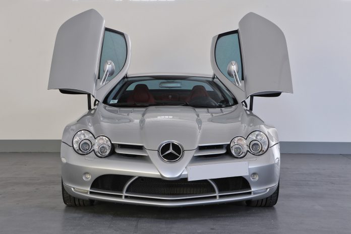 Mercedes-Benz SLR McLaren Doors Up