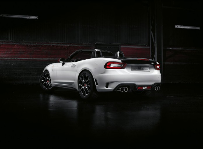 Abarth 124 Spider (6)