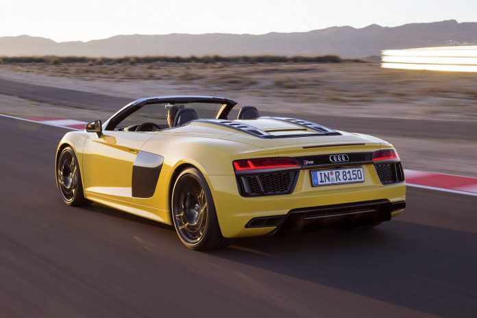 Audi R8 Spyder (2)