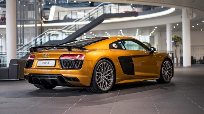 Audi R8 V10 Plus (5)