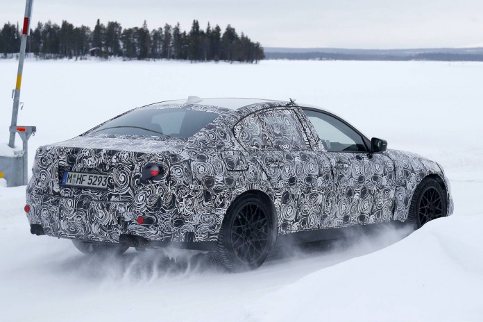 BMW M5 spy shot