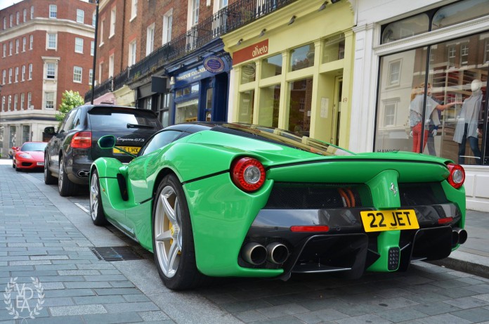 Green Ferrari LaFerrari (4)