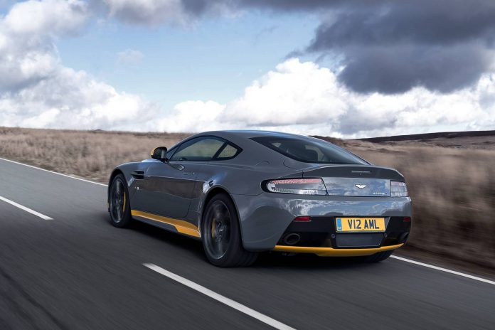 Aston Martin V12 Vantage S (25)