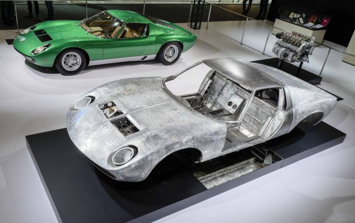 Lamborghini Miura SV (2)