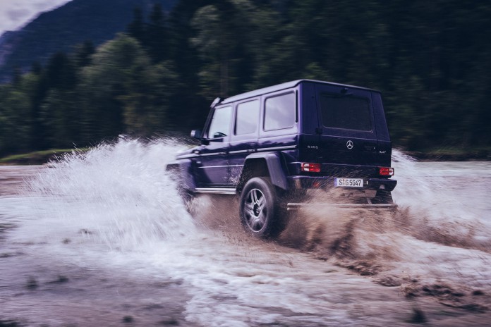 Mercedes-Benz G500 4x4² in action