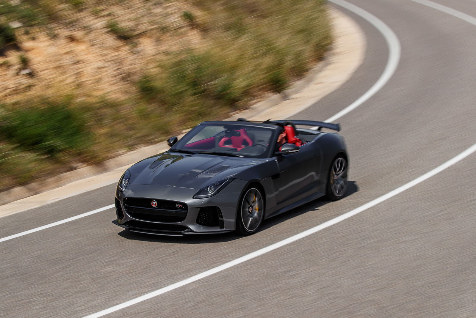 Jaguar f Type черный обои