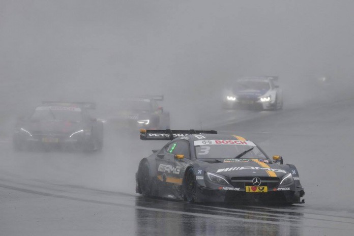 A wet Race 1 on Saturday 
