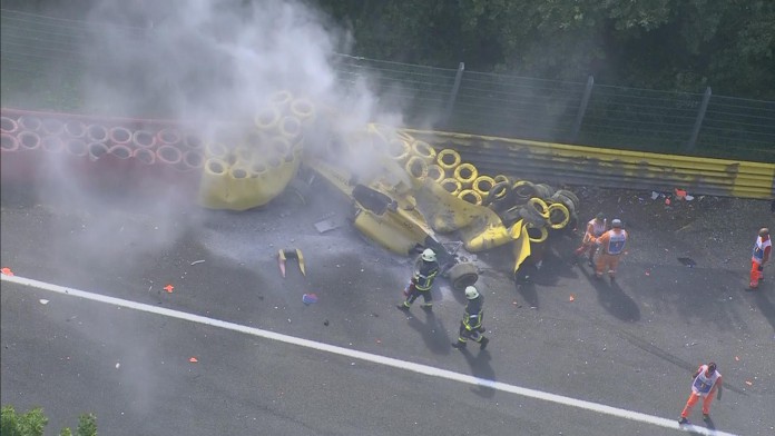 Kevin Magnussen Crash Belgian GP 2016