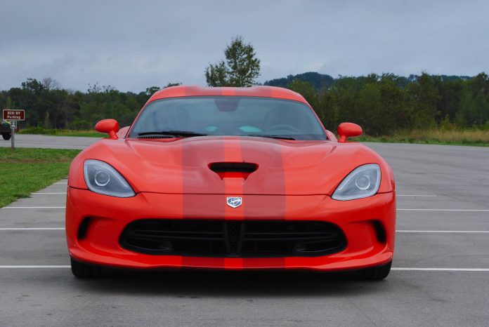 2016 Dodge Viper GTC (16)