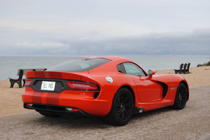 2016 Dodge Viper GTC (5)