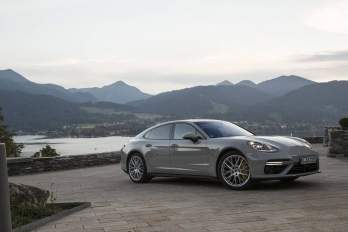 Porsche Panamera 2021 Crayon