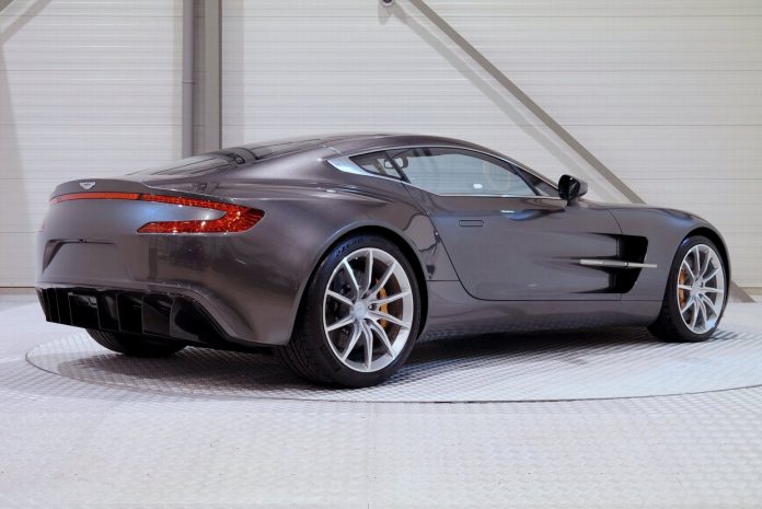 Aston Martin One-77  (13)